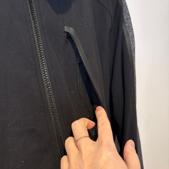 Lululemon‎ Men's Full Zip Athleisure Jacket Black Chevron Athleisure Stretch M/L - Picture 6 of 6